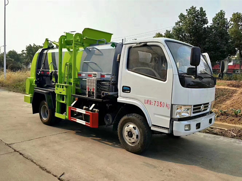 东风小多利卡新款4.5方餐厨垃圾车