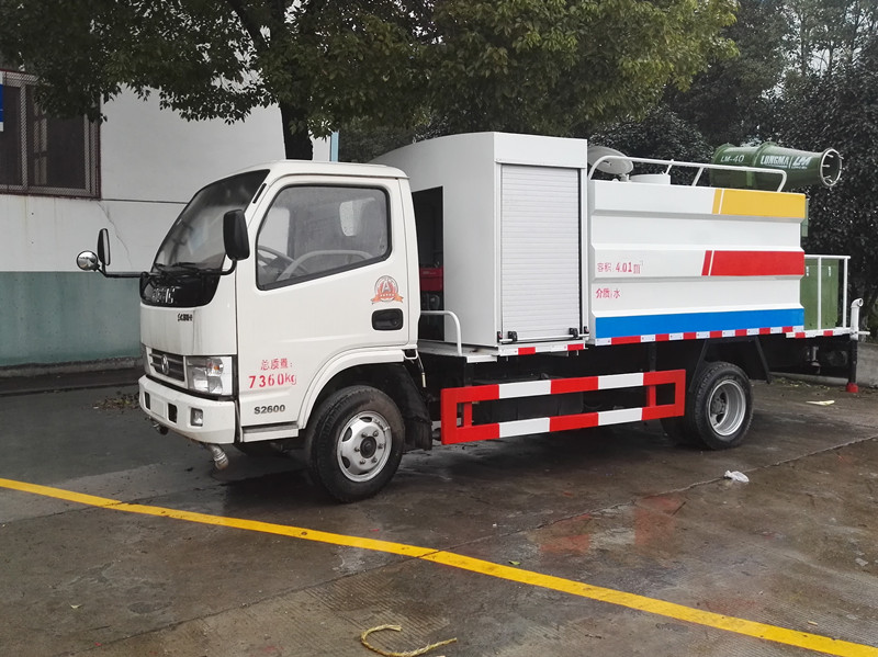 东风小多利卡4方多功能抑尘车