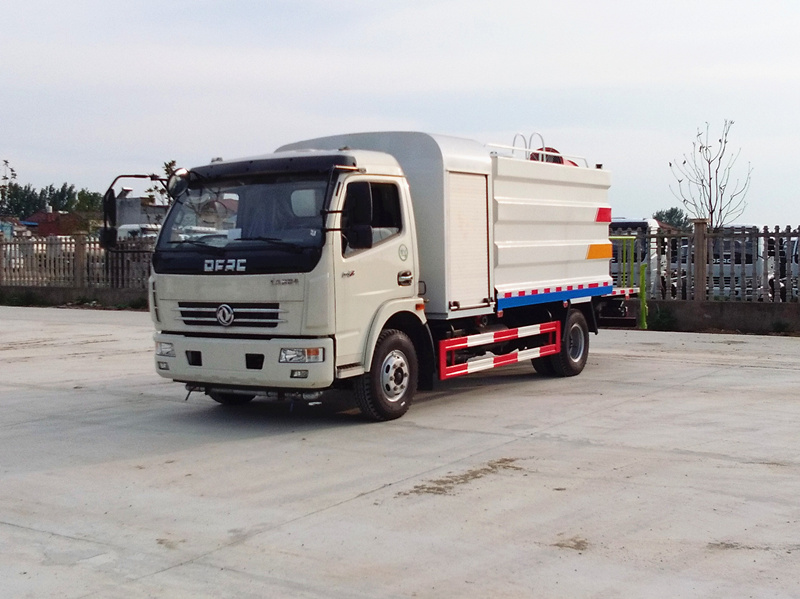 东风大多利卡6方多功能抑尘车