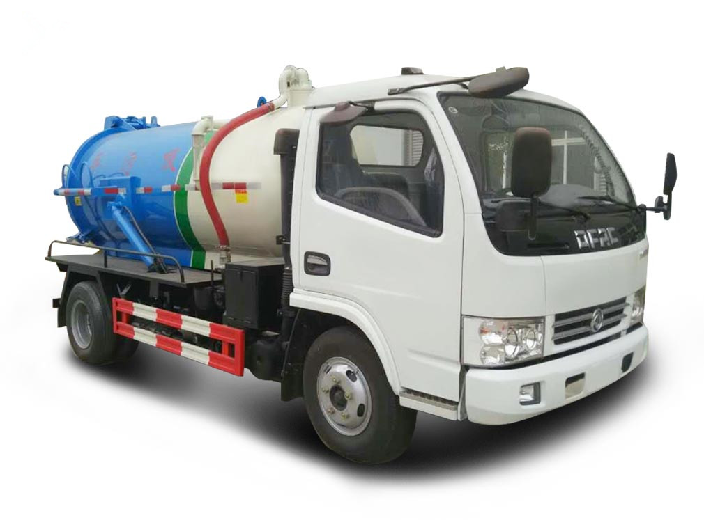 东风小多利卡5方真空吸污车