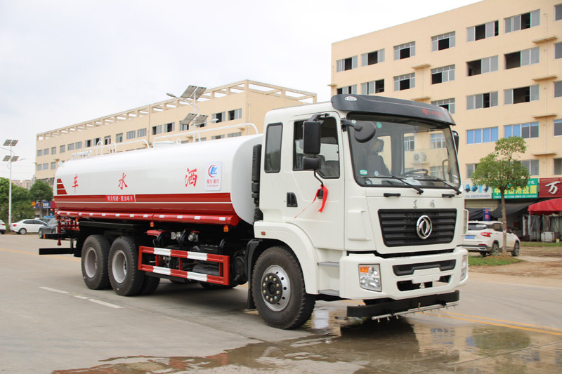 东风后双桥20吨洒水车