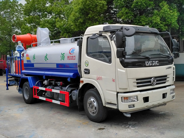 东风多利卡（8.5吨）喷雾洒水车