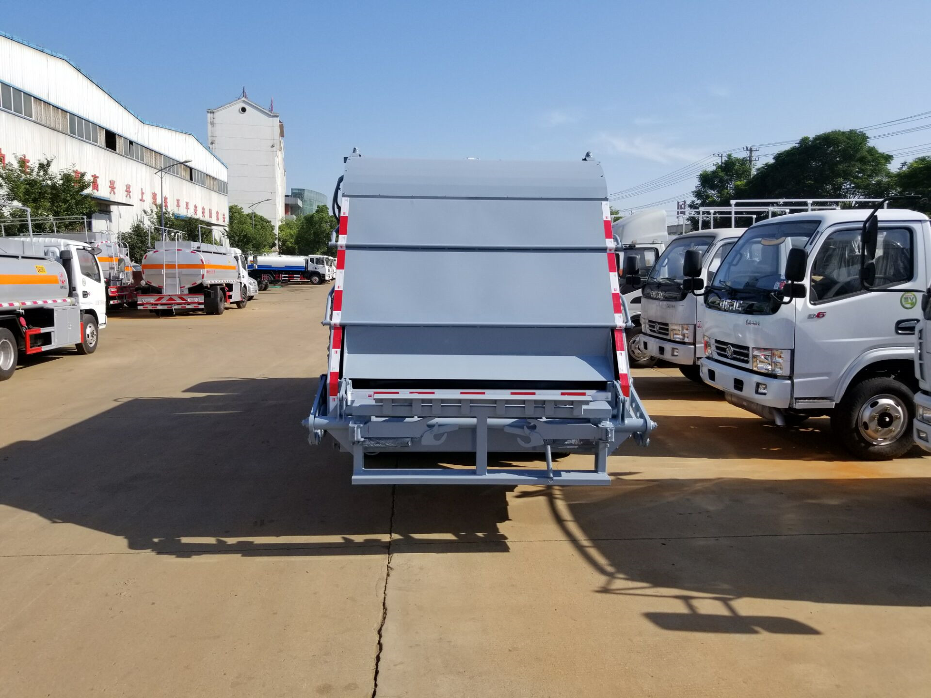 城市管理专用压缩垃圾车