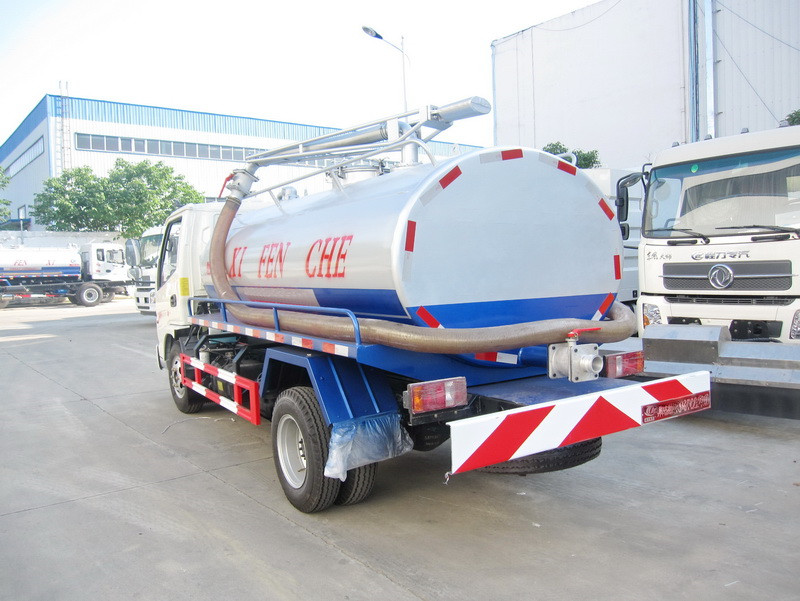 东风蓝牌3吨吸粪车