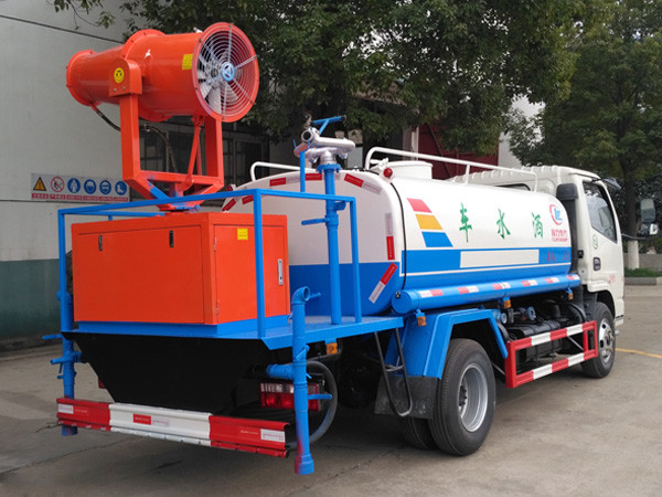 程力威牌CLW5070GPSE5型绿化喷洒车