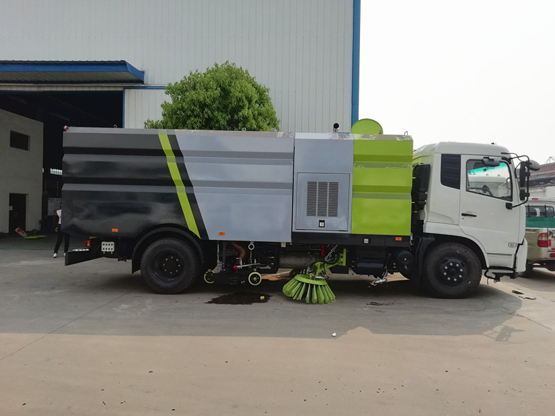 程力威牌CLW5160TXSD5型洗扫车