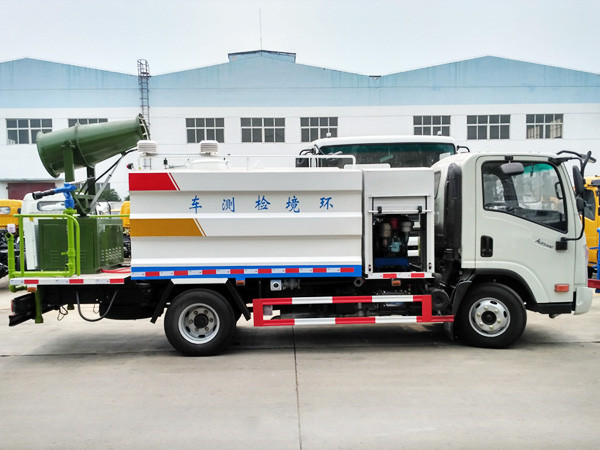 程力威牌CLW5080TDY5型多功能抑尘车厂家直销电话：138-8689-7807邹经理。