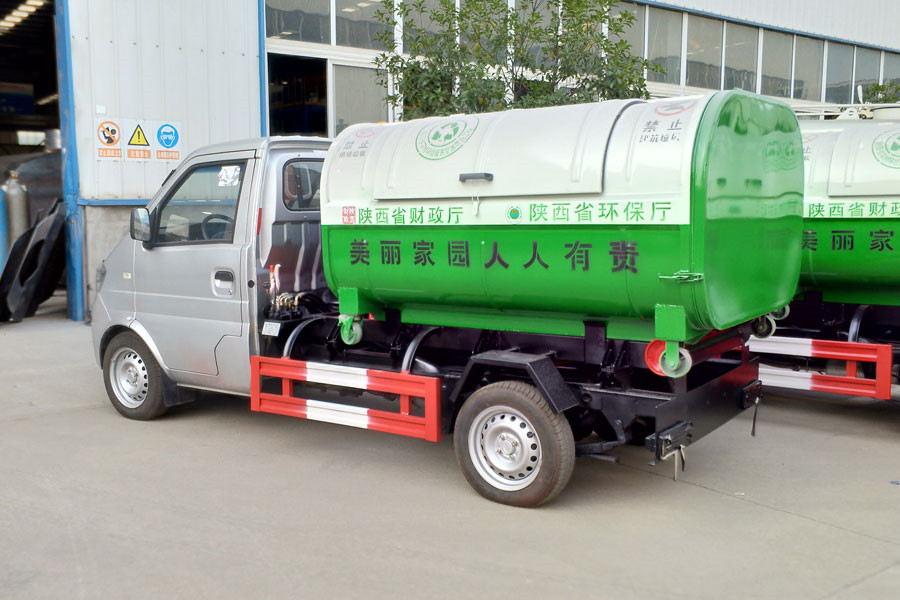 程力威牌CLW5021ZXX5型车厢可卸式垃圾车