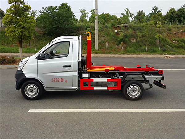 程力威牌CLW5021ZXXS5型车厢可卸式垃圾车