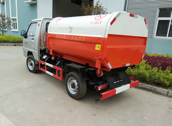 程力威牌CLW5030ZXXB5型车厢可卸式垃圾车