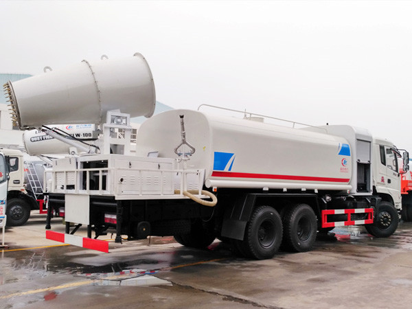 程力威牌CLW5252TDYE5型多功能抑尘车