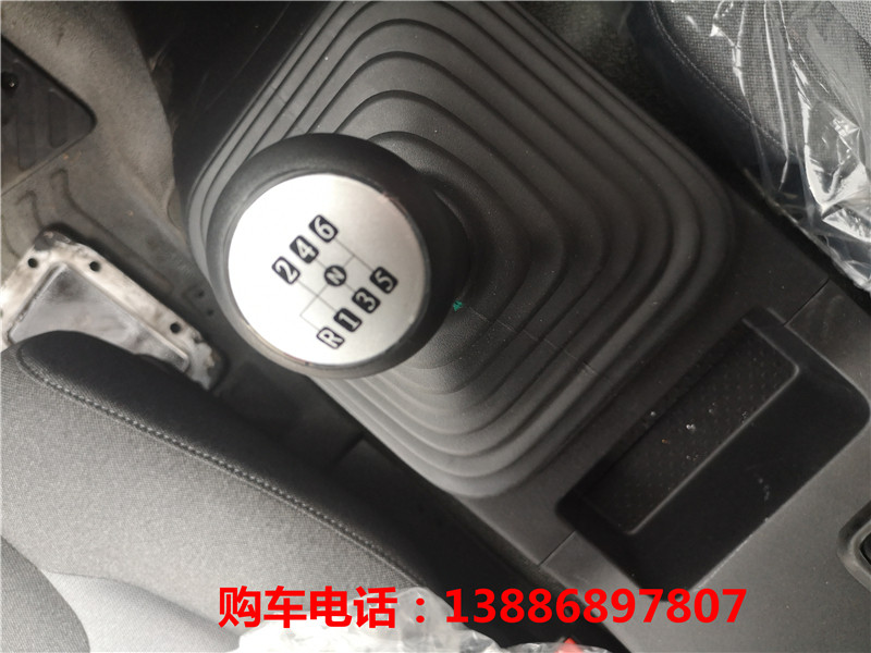 东风国六天锦压缩车新款内饰