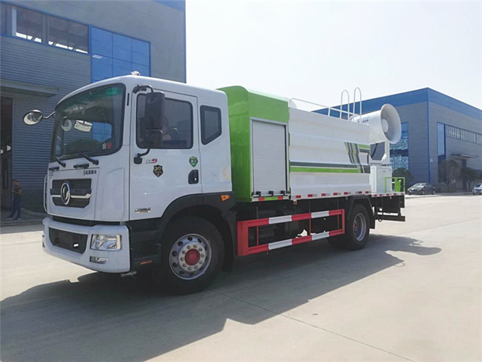 国六东风D9 12吨多功能抑尘车-60米雾炮