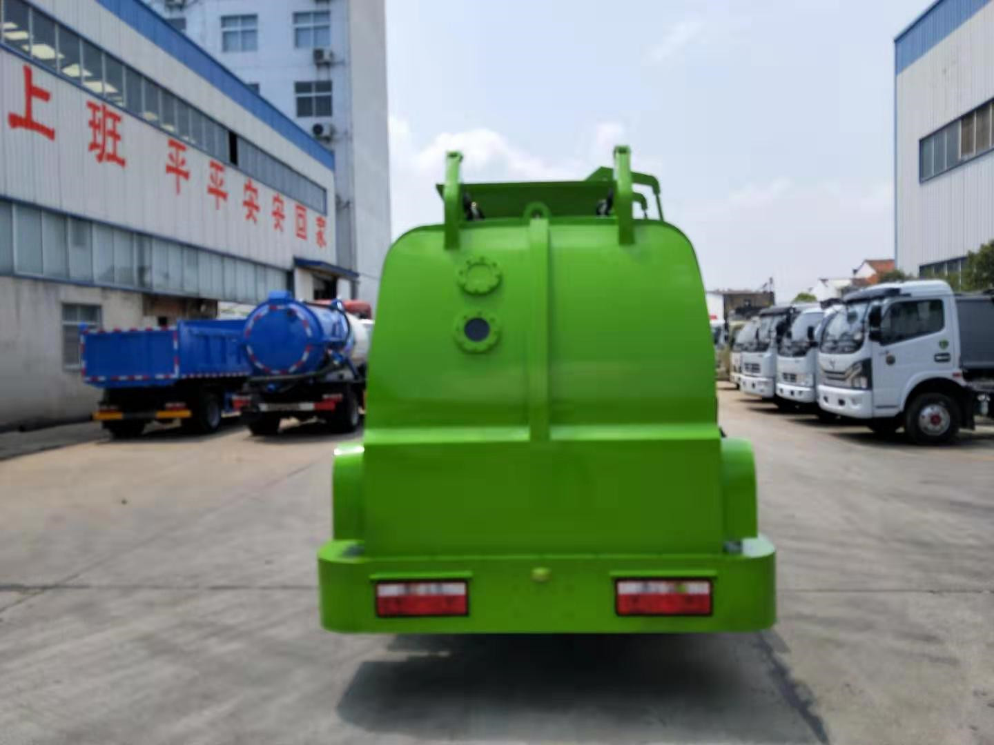 东风小多利卡7方餐厨垃圾车推荐