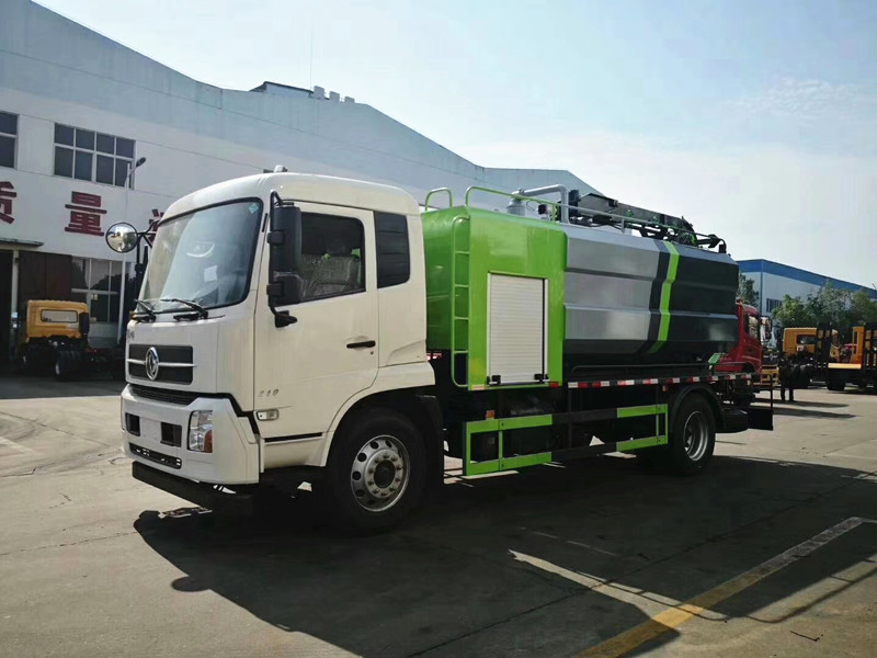 东风天锦下水道疏通清洗吸污车介绍