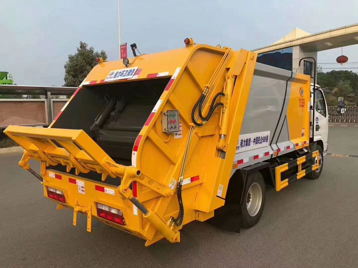 今日推荐最畅销6方压缩垃圾车