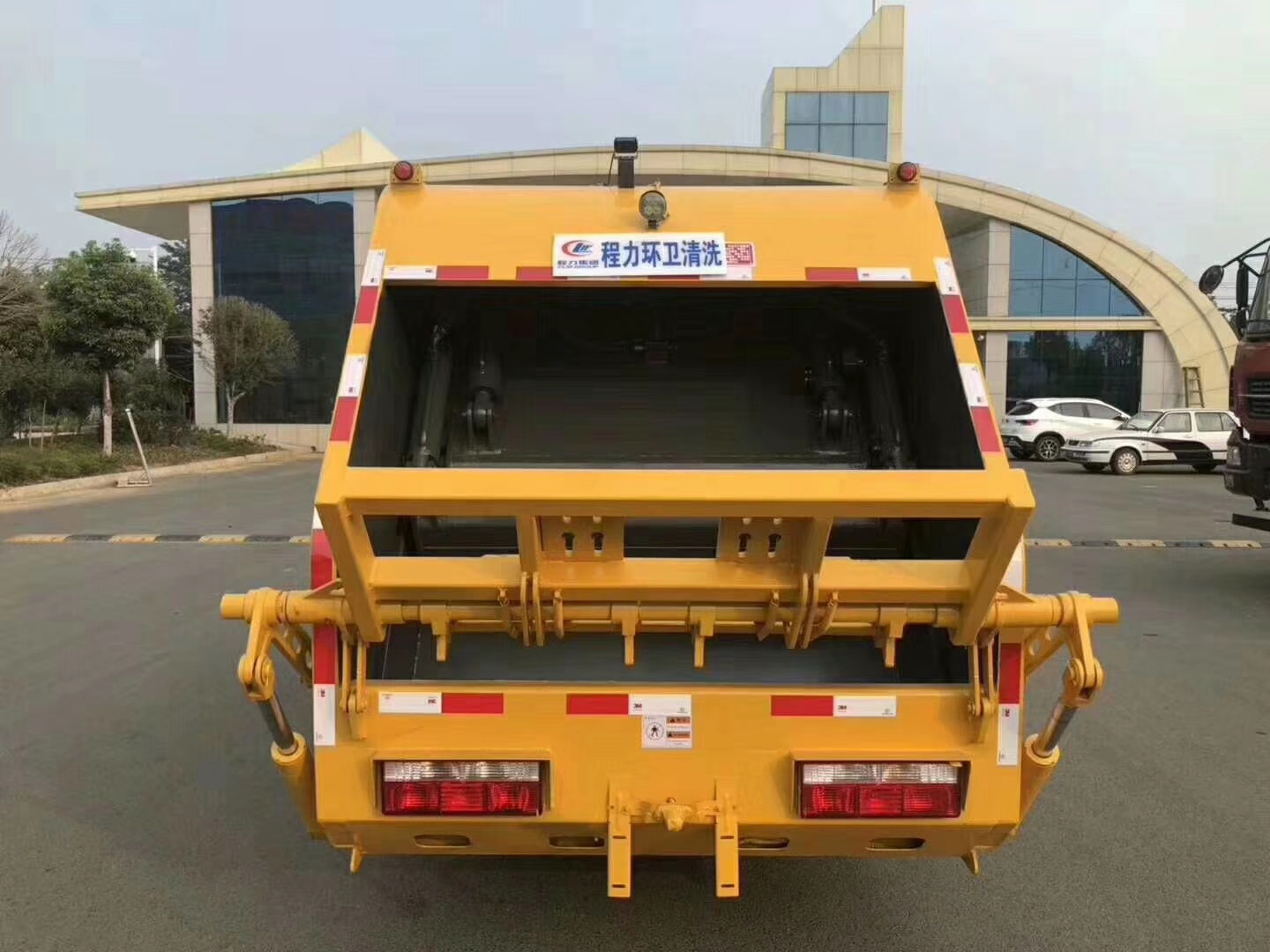 今日推荐最畅销6方压缩垃圾车