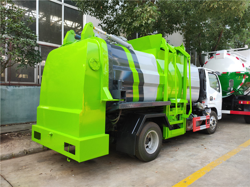 国六东风多利卡D6系列5方餐厨垃圾车