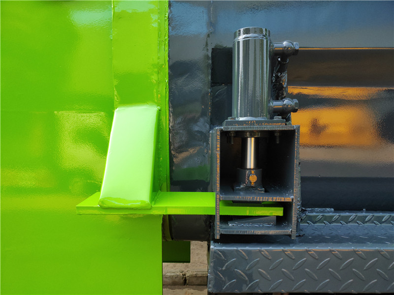 国六东风多利卡D6系列5方餐厨垃圾车