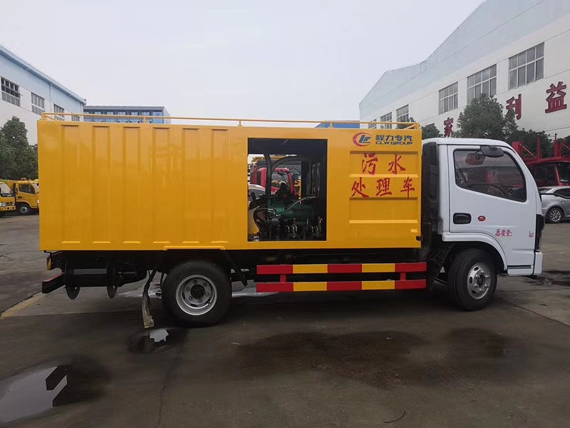 国六蓝牌污水处理车厂家直销电话：15272880490邹经理。