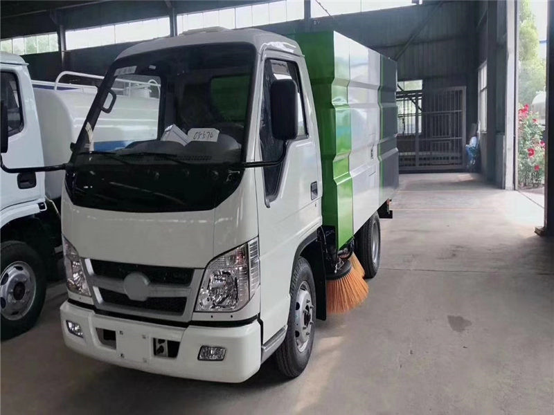 不上户小型扫路车厂家直销电话：152-7288-0490邹经理