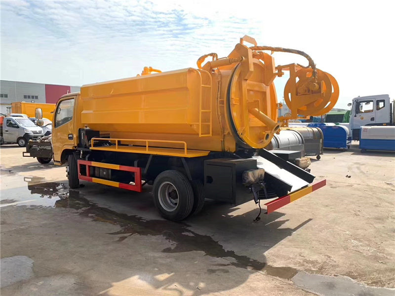 福瑞卡6方清洗吸污车厂家直销电话：152-7288-0490邹经理