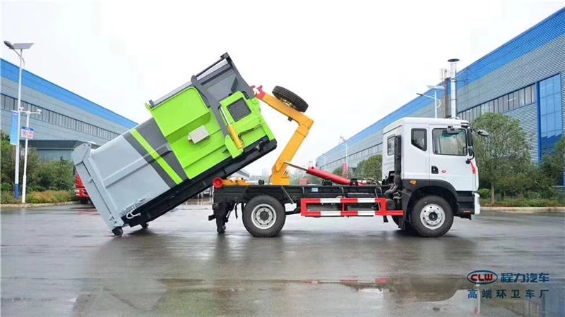 移动压缩垃圾站【东风金融0首付车型】咨询电话：152-7288-0490邹经理。