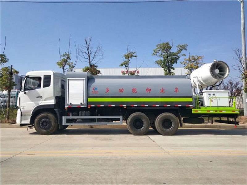 东风天龙后双桥抑尘车厂家直销电话：152-7288-0490邹经理。