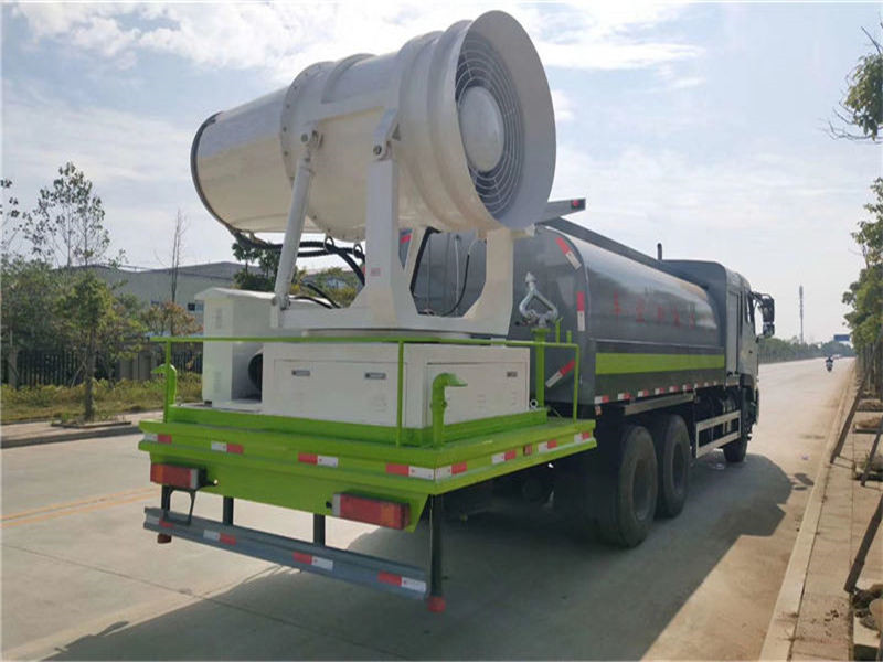 东风天龙后双桥抑尘车厂家直销电话：152-7288-0490邹经理。