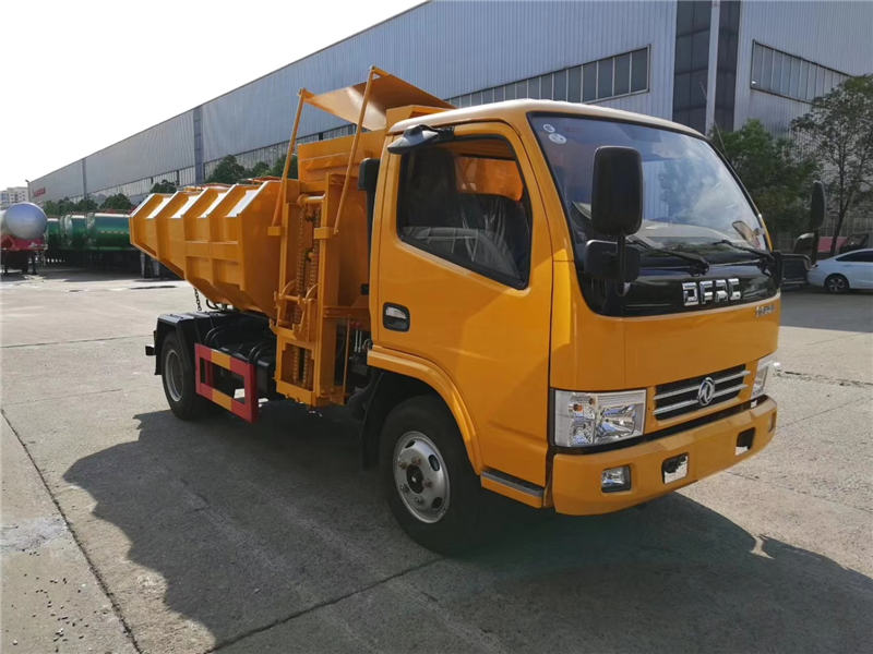 市政清淤车厂家直销电话：152-7288-0490邹经理。