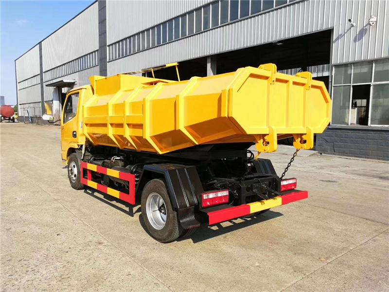 市政清淤车厂家直销电话：152-7288-0490邹经理。