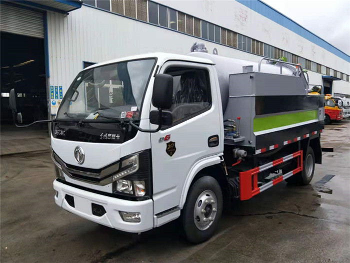 国六清洗吸污车