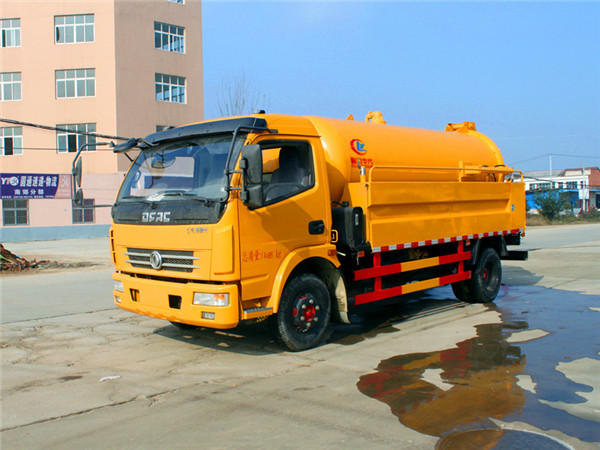 东风多利卡清洗吸污车