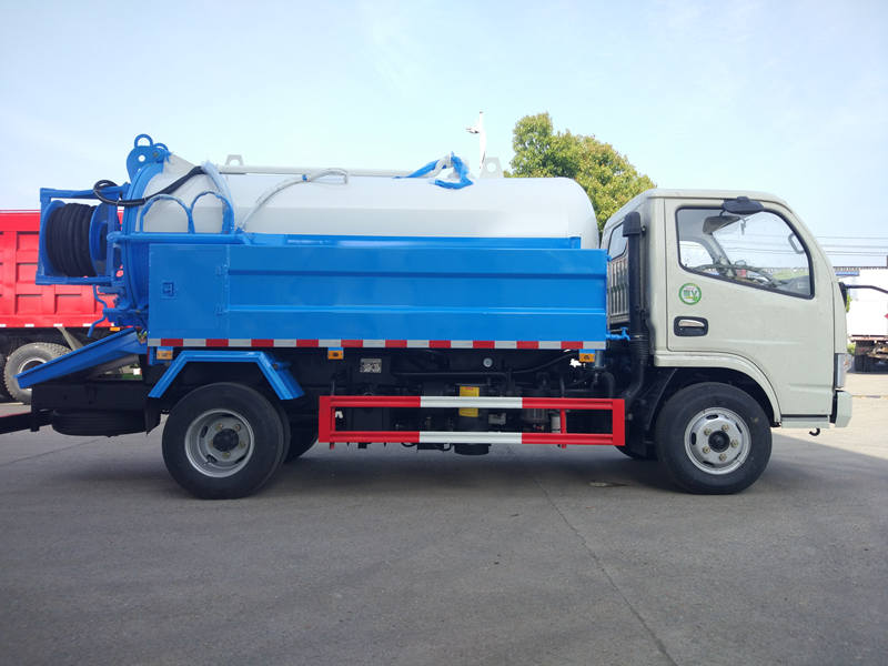 东风小多利卡高压清洗吸污车