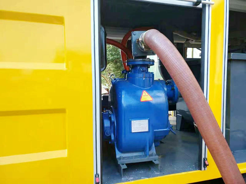 东风蓝牌污水净化处理车