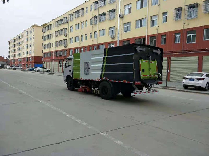 CLW5120TXS6型洗扫车