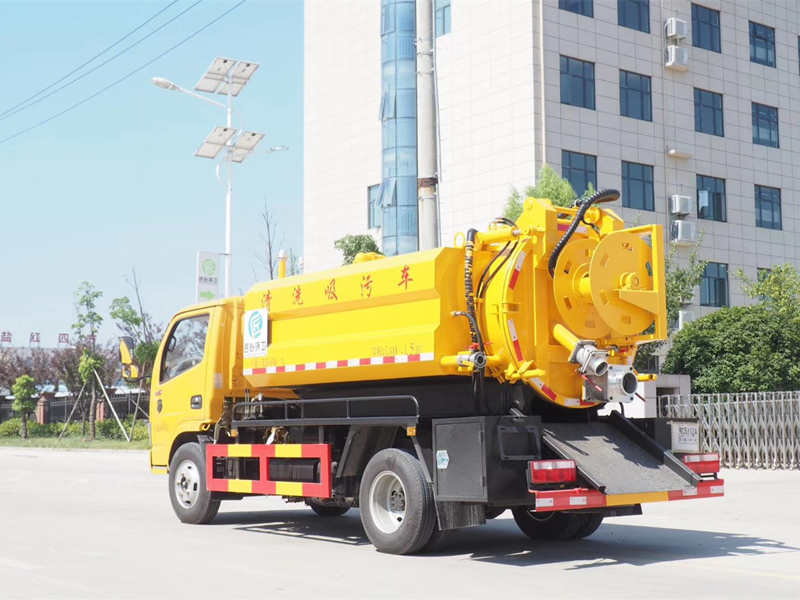 东风d6多利卡清洗吸污车5吨