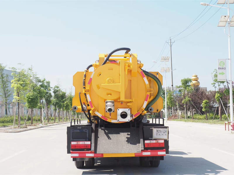 东风d6多利卡清洗吸污车5吨