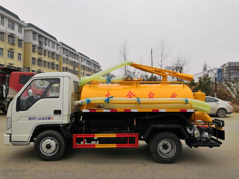 2立方福田吸粪车多少钱一辆