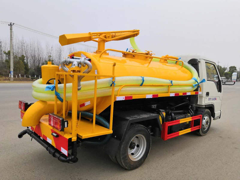 2立方福田吸粪车多少钱一辆