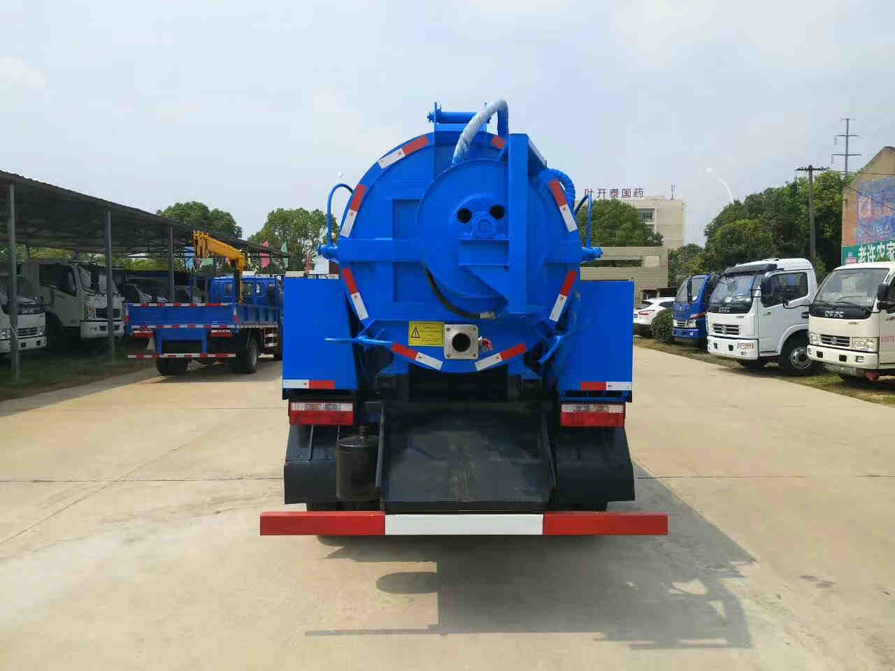 东风小多利卡高压清洗吸污车