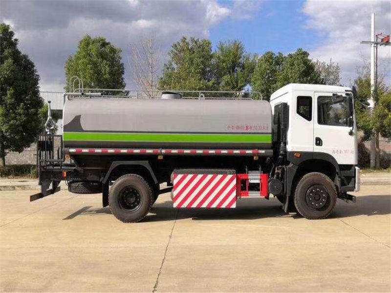 东风天然气洒水车厂家