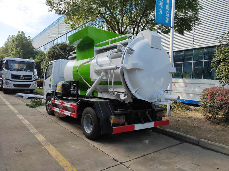 东风多利卡CL5070TCAE6餐厨垃圾车