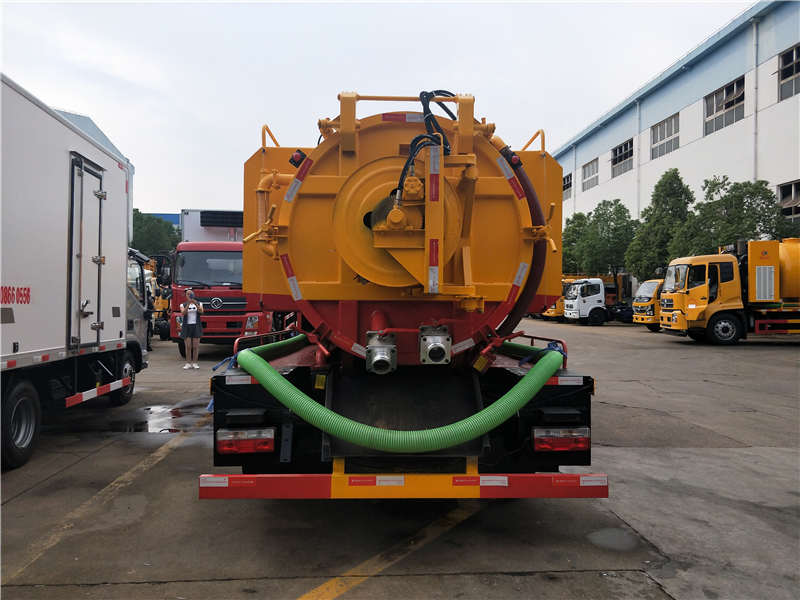 10方清洗吸污车价格多少钱？