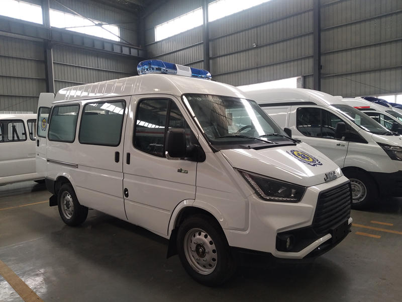 转运型救护车