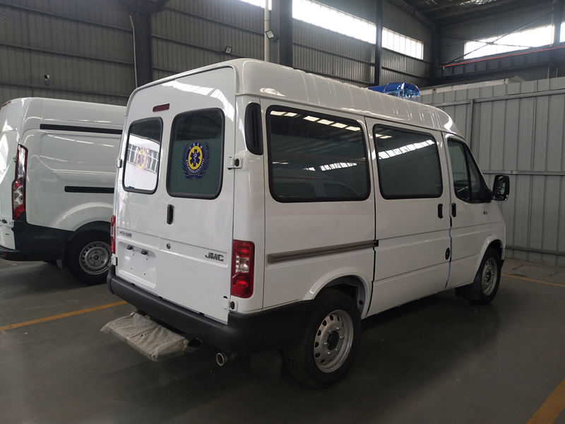 转运型救护车