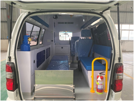 金杯牌新快运救护车