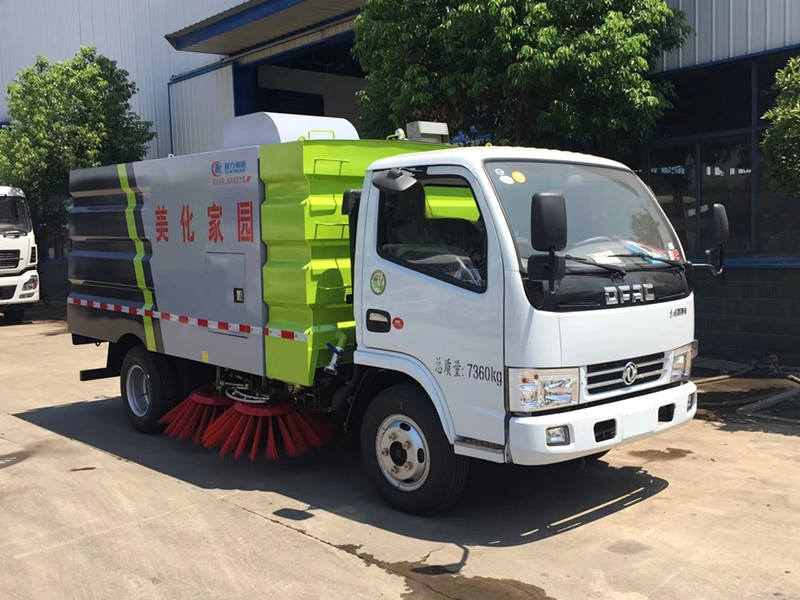 程力威牌CLW5081TSLD5型扫路车