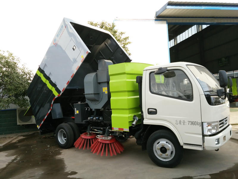 CLW5070TSLD5型扫路车