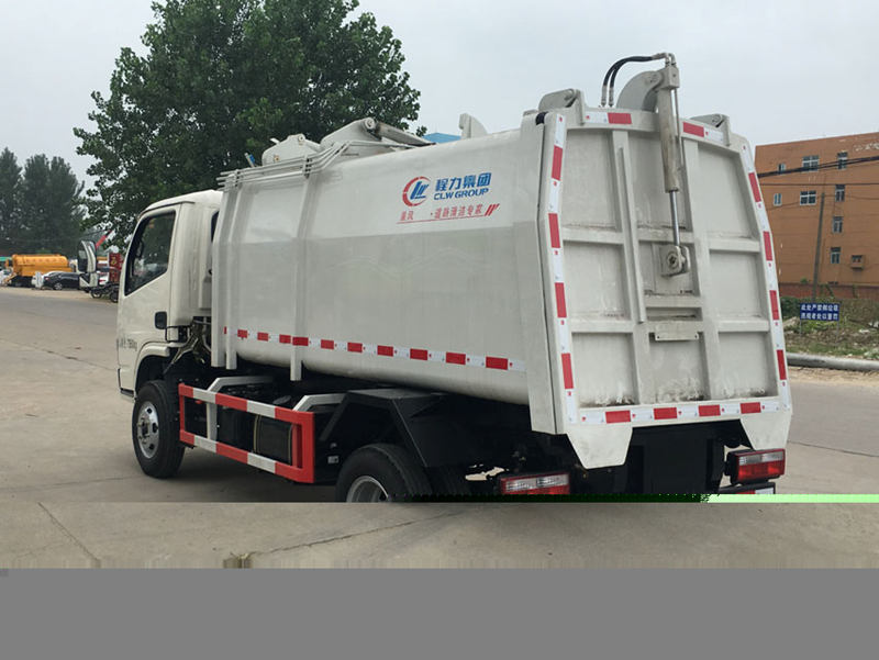 CLW5071ZDJT5型压缩式对接垃圾车